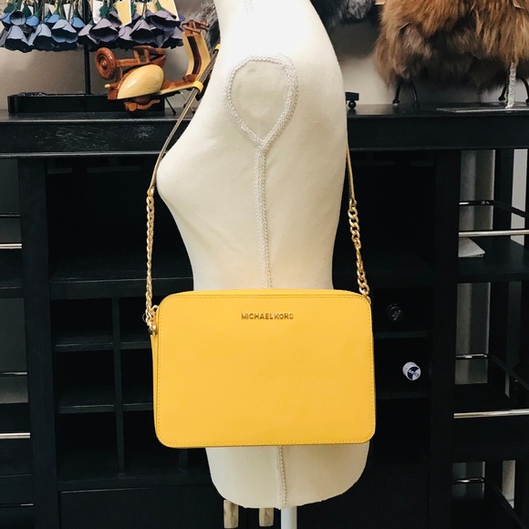 Michael Kors Jet Set Crossbody Bag Wallet Set - Picture 7 of 8